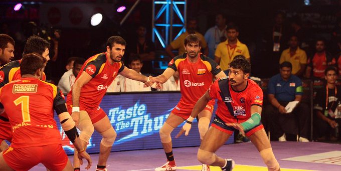 Kashi playing for Dabang Delhi