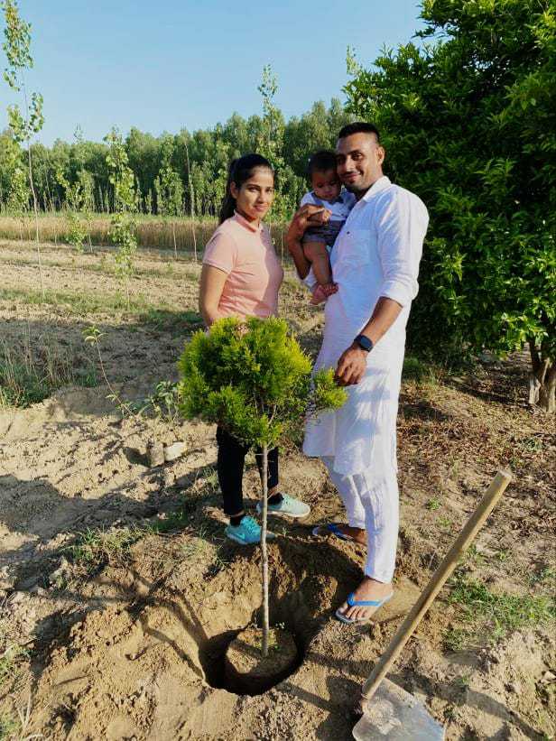 Maninder Singh with his family