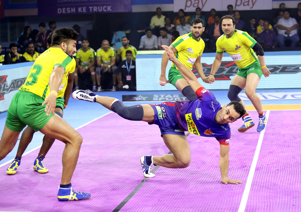 Meraj Sheykh does the kick against Tamil Thalaivas