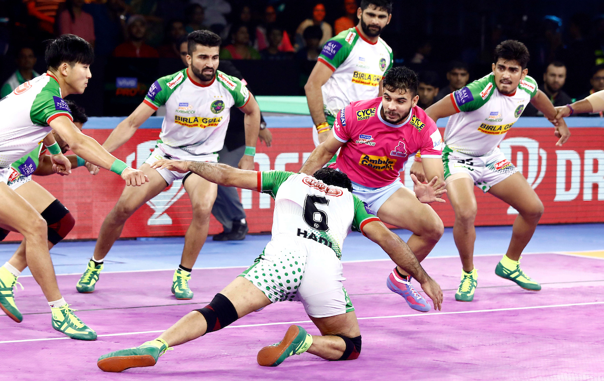 Nitin Rawal against Patna Pirates