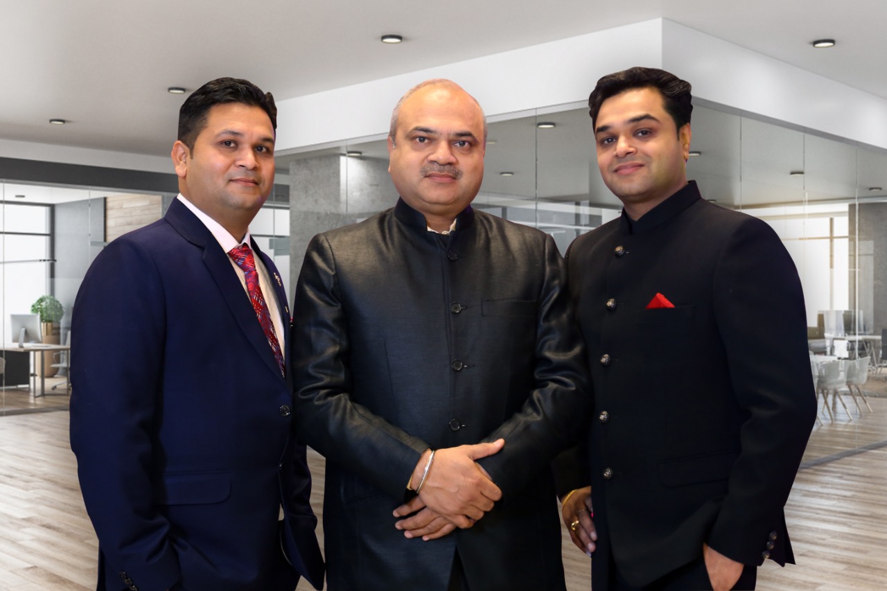 Left to right, Shri Arvind Maheshwari, Ashok Kumar Somani, Arun Kumar Somani