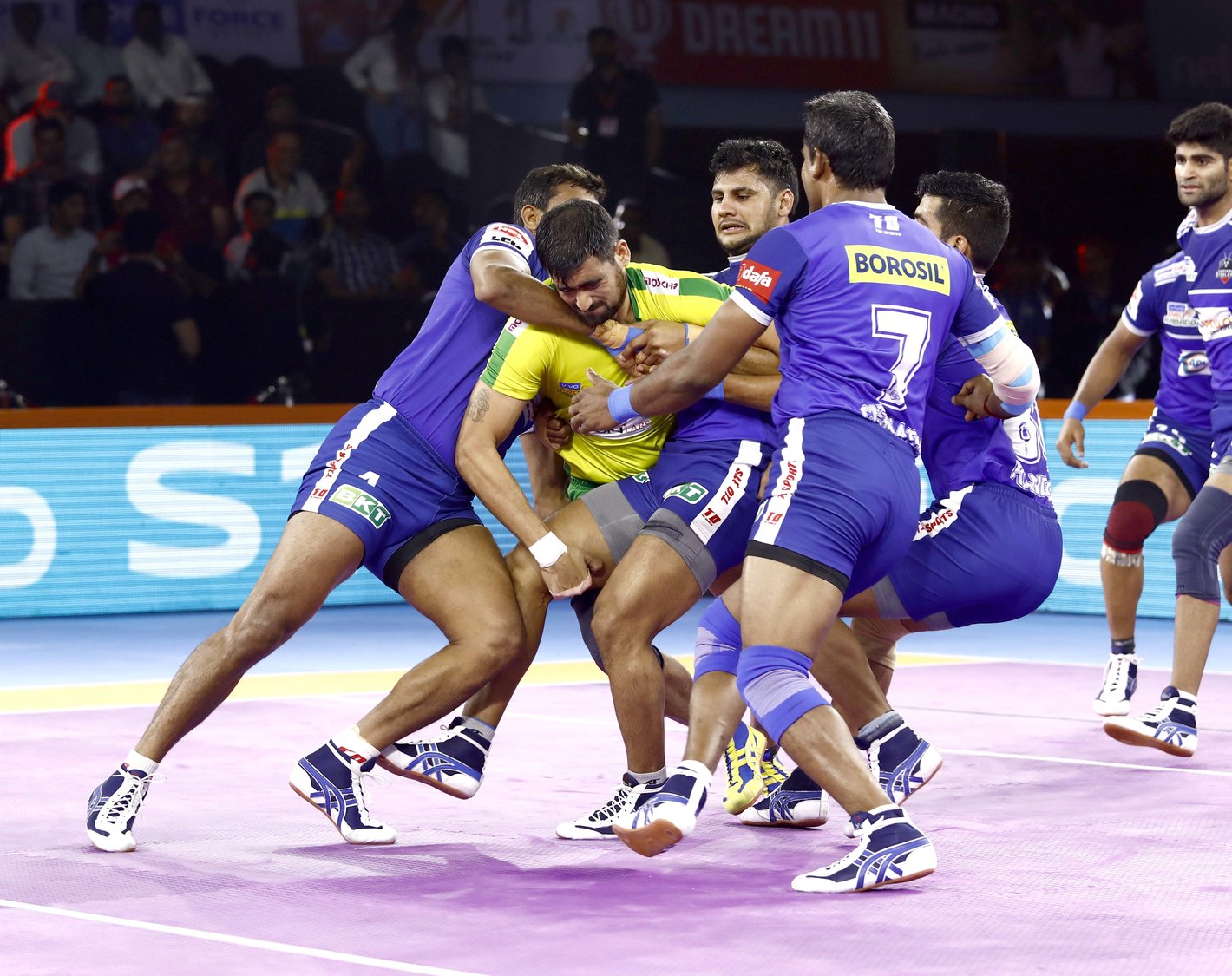 Rahul Chaudhari against Haryana Steelers