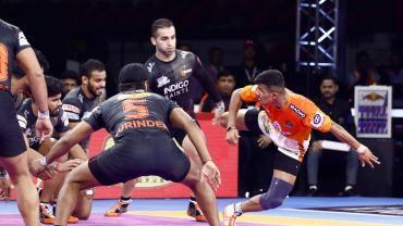 Puneri Paltan UMumba battle ends in a tie Pro Kabaddi News Match 75