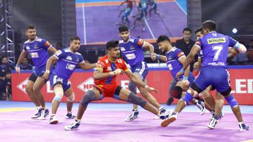 Shrikant Jadhav against Haryana Steelers