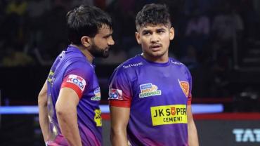 Neveen Kumar and Joginder Narwal in action for Dabang Delhi KC