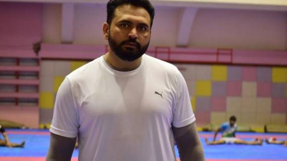 Gujarat Fortunegiants coach Manpreet Singh