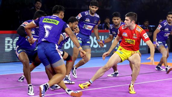 Gujarat Fortunegiants against Haryana Steelers 