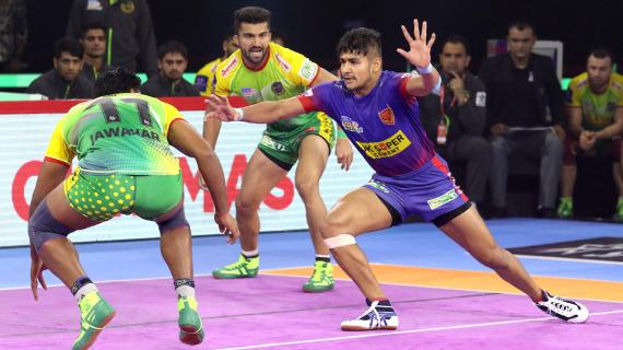 Naveen against Patna Pirates defense 